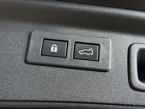 Used 2022 Subaru Forester Touring w/ Popular Package #3 image 36