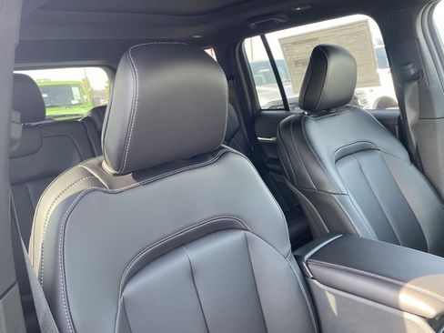 New 2025 Jeep Grand Cherokee Limited w/ Black Appearance Package image 31