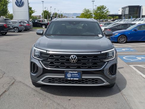 Certified 2025 Volkswagen Atlas Cross Sport SE AWD/4WD image 12