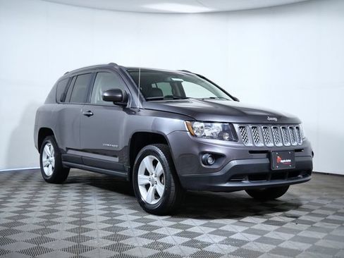 Used 2015 Jeep Compass Latitude AWD/4WD image 1