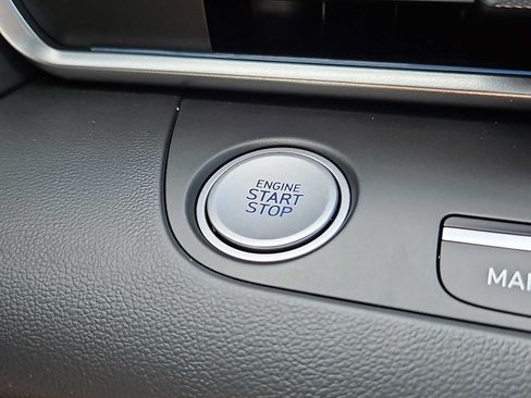 Used 2025 Hyundai Elantra SEL FWD image 24