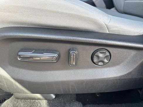 Used 2020 Honda CR-V EX image 17