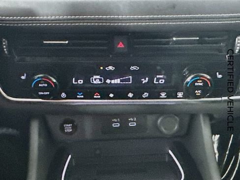 Certified 2024 Nissan Rogue SL w/ SL Premium Package FWD image 16