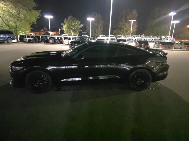 Used 2017 Ford Mustang GT w/ GT Performance Package RWD image 2