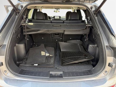 Used 2024 Mitsubishi Outlander SE image 25