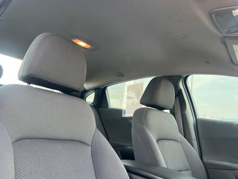 Used 2021 Chevrolet Malibu RS image 16