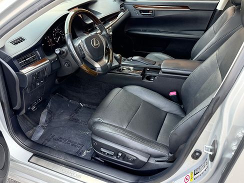 Used 2014 Lexus ES 350 FWD image 32