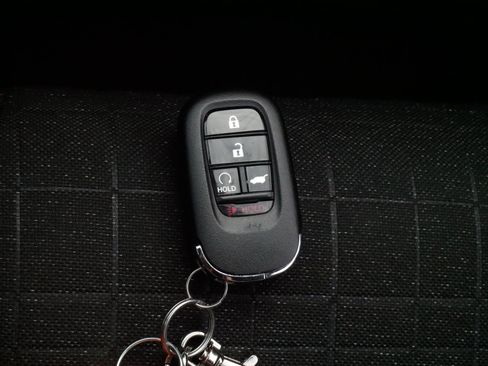 Used 2025 Honda HR-V Sport image 31