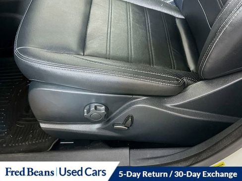 Used 2018 Ford EcoSport Titanium w/ Titanium Cold Weather Package AWD/4WD image 21