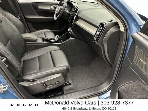 Certified 2024 Volvo XC40 B5 Plus w/ Protection Package Premier AWD/4WD image 25