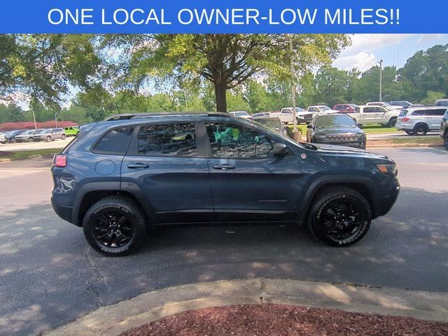 Used 2019 Jeep Cherokee Trailhawk w/ Cold Weather Group AWD/4WD image 6