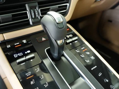 New 2025 Porsche Macan image 24