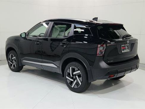 Certified 2026 Nissan Kicks SV FWD image 6