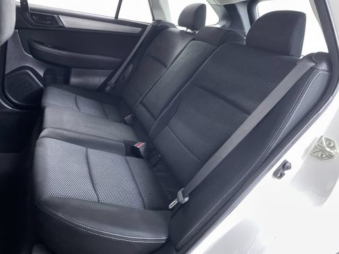 Used 2019 Subaru Outback 2.5i AWD/4WD image 19
