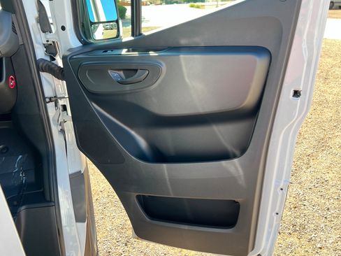 New 2026 Mercedes-Benz Sprinter 2500 image 17