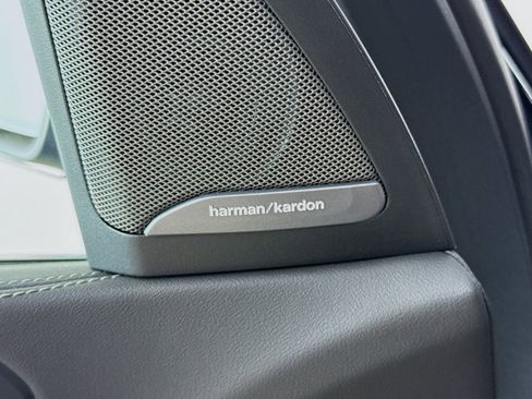 New 2026 BMW X7 xDrive40i w/ Premium Package image 19