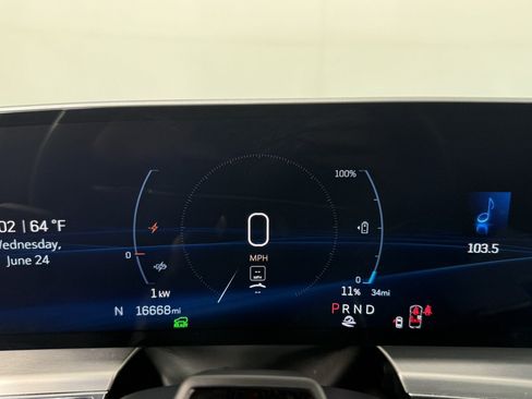 Used 2024 Cadillac Lyriq Sport AWD/4WD image 18