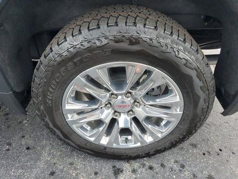 New 2026 GMC Sierra 1500 Denali AWD/4WD image 9