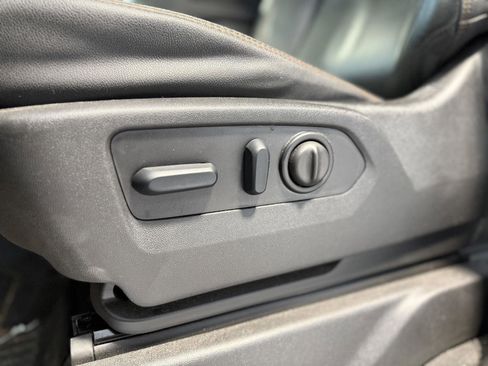 Used 2023 GMC Sierra 2500 AT4 w/ AT4 Preferred Package image 17