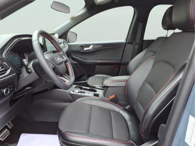 Certified 2024 Ford Escape ST-Line w/ Tech Pack #1 AWD/4WD image 12
