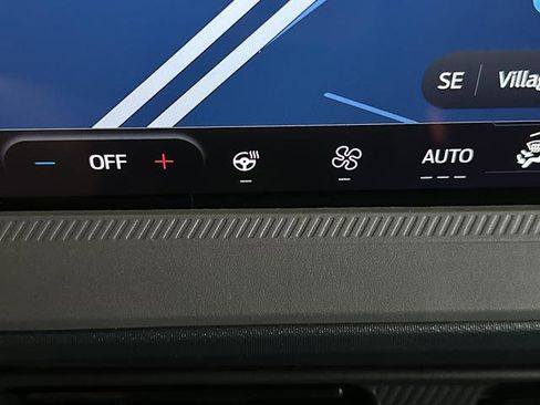 New 2026 Ford Maverick Lobo AWD/4WD image 27