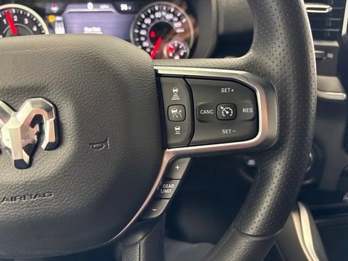 New 2026 RAM 1500 Express AWD/4WD image 32