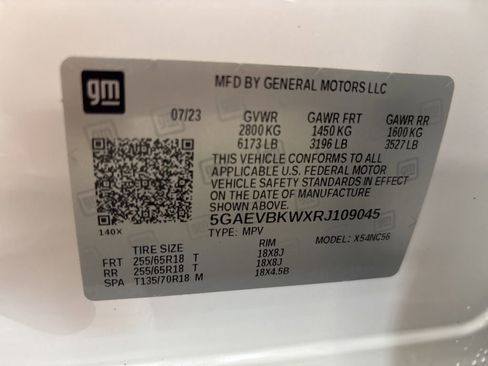 Used 2024 Buick Enclave Premium AWD/4WD image 10