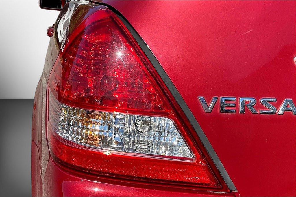 Used 2009 Nissan Versa 1.8 S w/ PWR Pkg FWD image 18