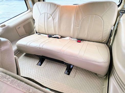 Used 1998 Ford Expedition 4WD image 26