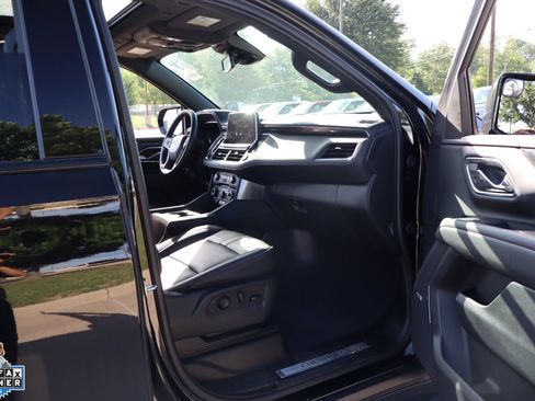 Used 2024 Chevrolet Tahoe RST w/ Luxury Package RWD image 32