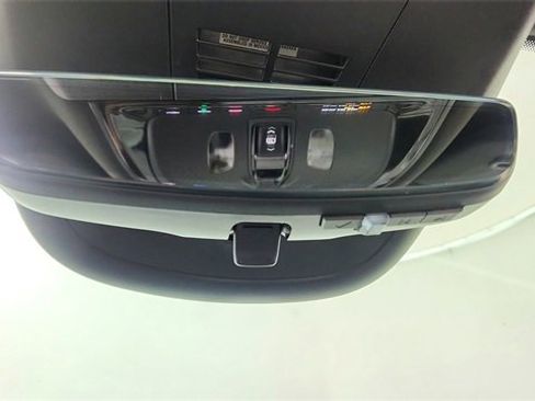 Used 2025 Cadillac Lyriq Luxury image 54