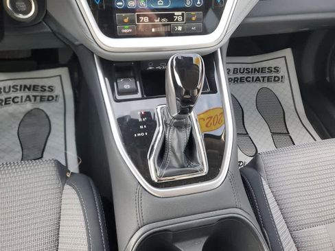 Used 2023 Subaru Outback Premium image 19