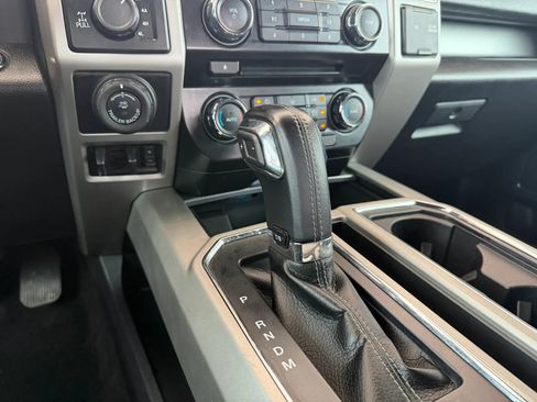 Used 2017 Ford F150 Lariat AWD/4WD image 23