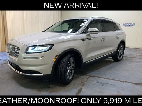Used 2023 Lincoln Nautilus Reserve w/ Luxury Package AWD/4WD image 7