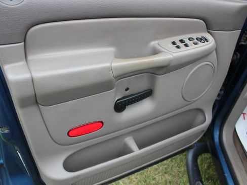 Used 2003 Dodge Ram 2500 Truck SLT image 19
