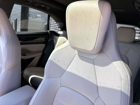 Used 2024 Porsche Macan 4 Electric image 21