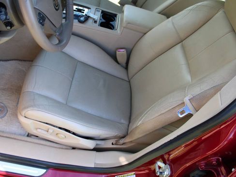 Used 2005 Cadillac STS w/ Preferred Equipment Group RWD image 16