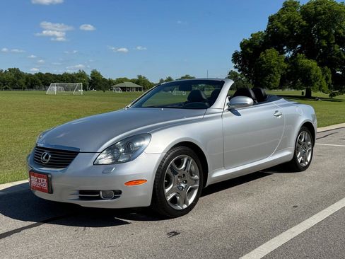 Used 2008 Lexus SC 430 Convertible RWD image 4