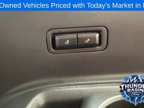 Used 2025 Ford Expedition Max Platinum AWD/4WD image 24