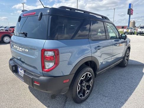 Used 2025 Ford Bronco Sport Outer Banks w/ Outer Banks Tech Package+ AWD/4WD image 3