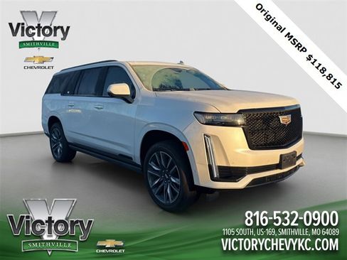 Used 2023 Cadillac Escalade ESV Sport Platinum image 8