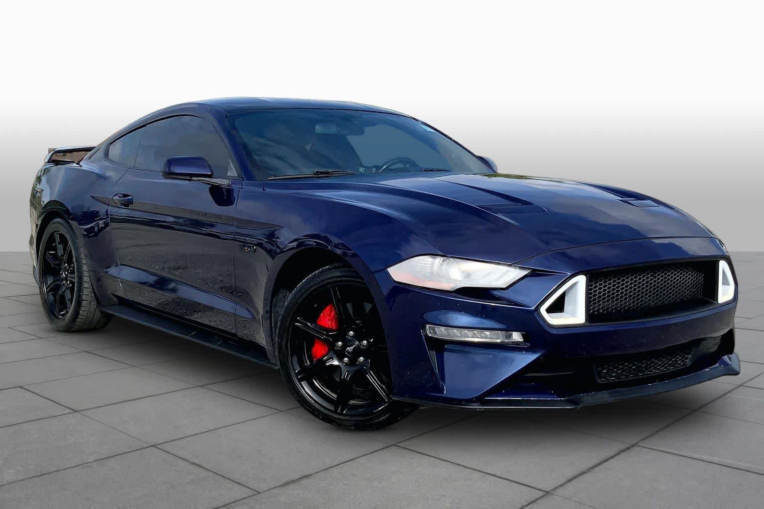 Used 2019 Ford Mustang GT w/ Black Accent Package RWD image 3