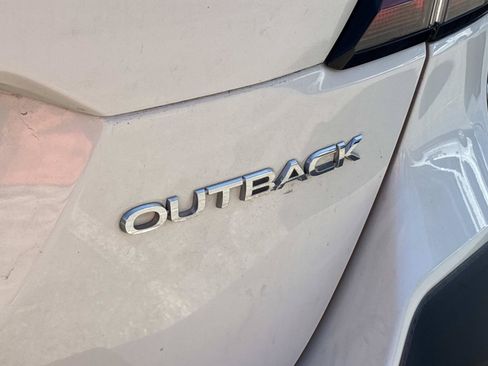 Used 2020 Subaru Outback Premium AWD/4WD image 12