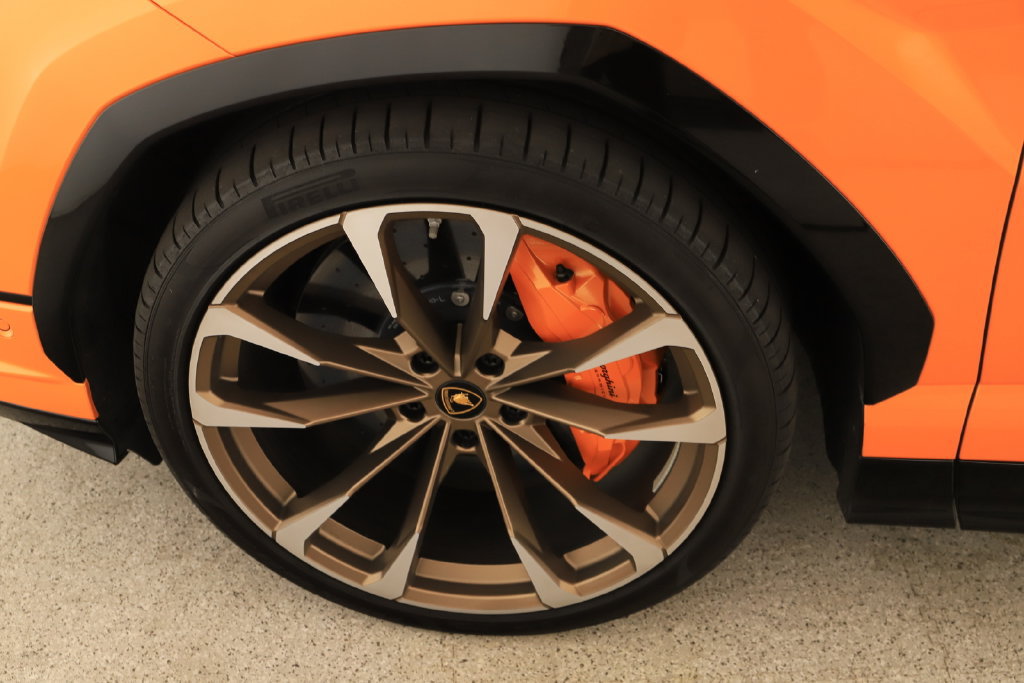 Used 2023 Lamborghini Urus S AWD/4WD image 35