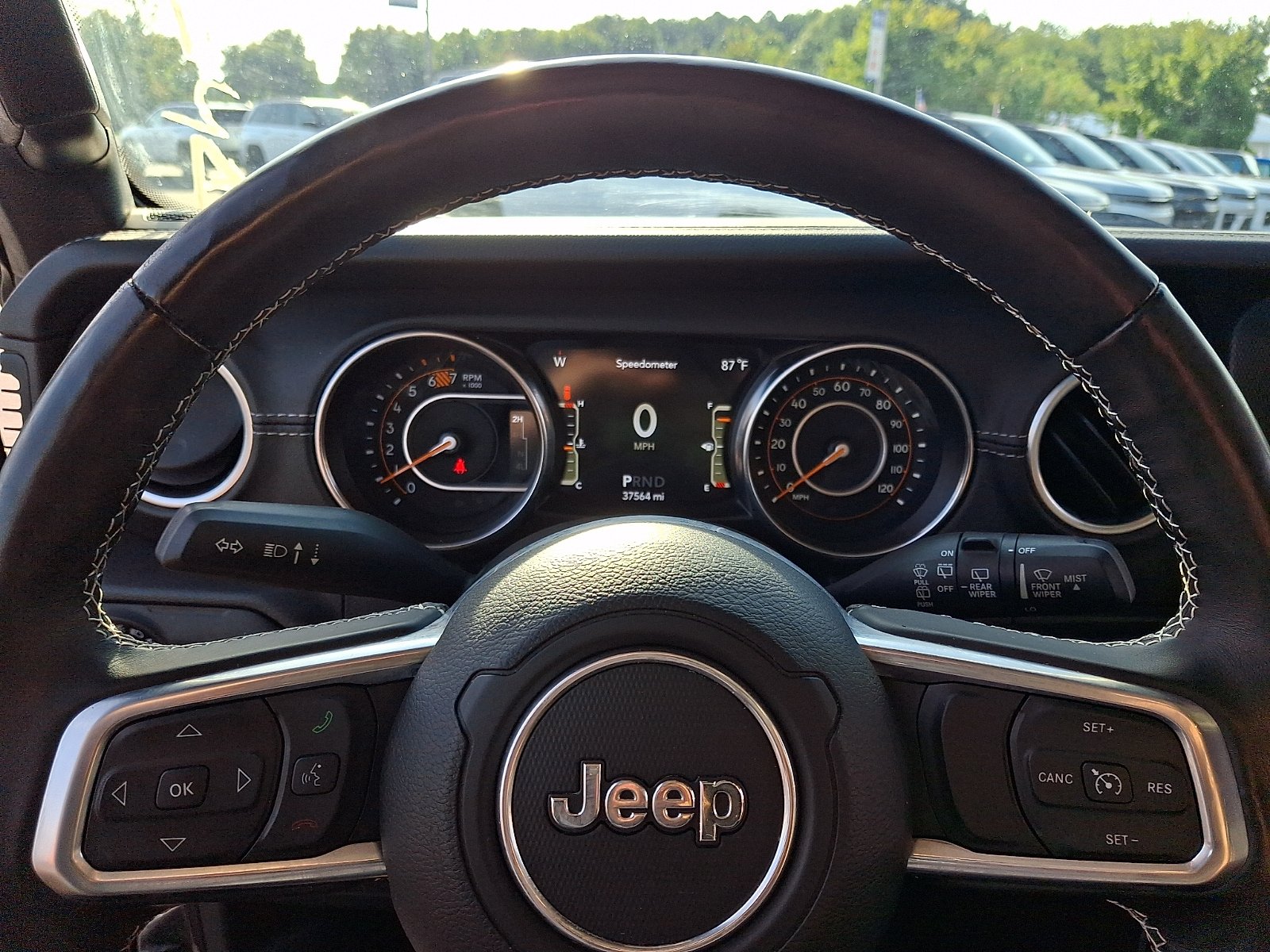 Used 2020 Jeep Wrangler Unlimited Sahara AWD/4WD image 21