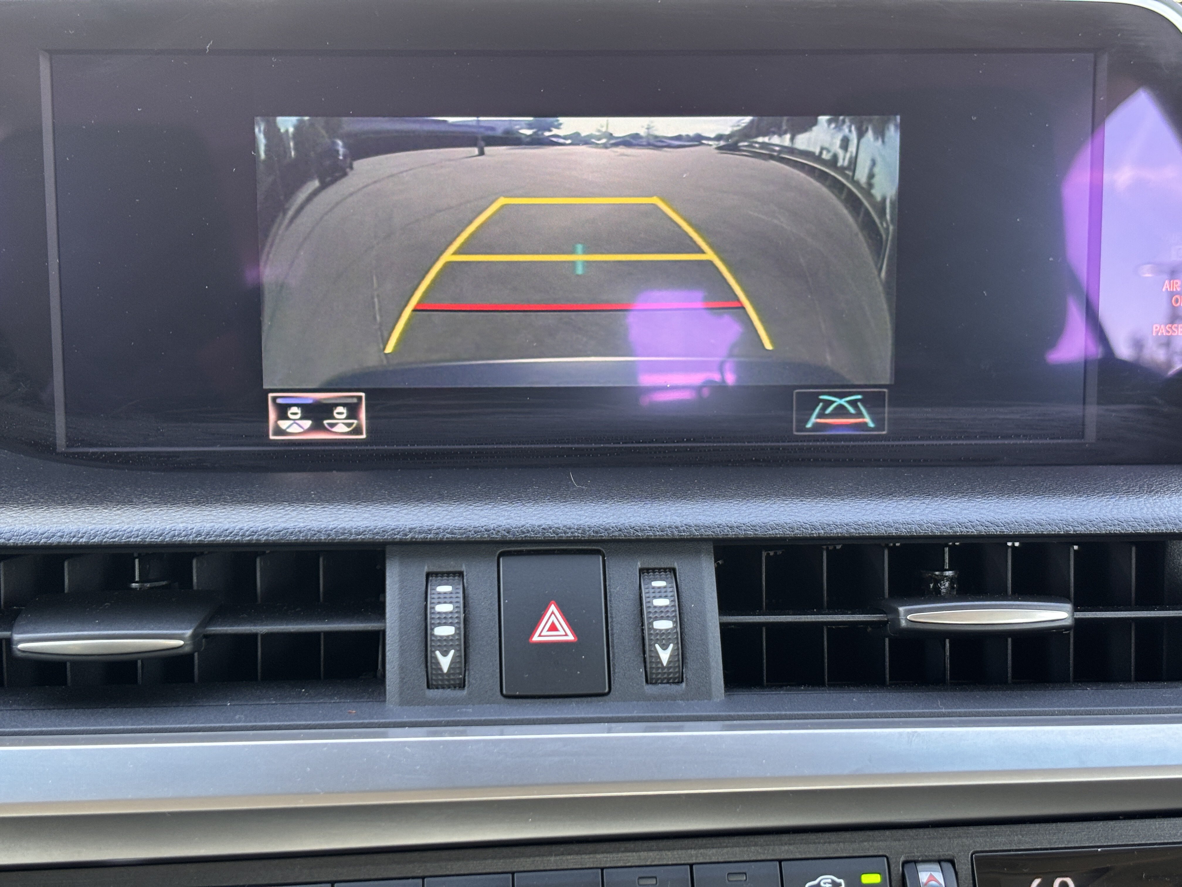 Certified 2020 Lexus ES 350 w/ Premium Package FWD image 23