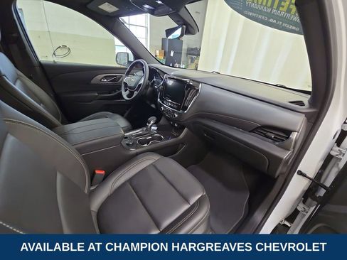Used 2023 Chevrolet Traverse LT w/ LT Premium Package AWD/4WD image 37