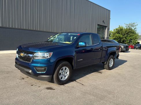 Used 2020 Chevrolet Colorado W/T w/ WT Convenience Package RWD image 7