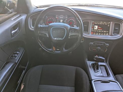 Used 2022 Dodge Charger Scat Pack w/ Harman/Kardon Audio Group image 19