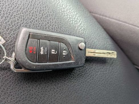 Certified 2023 Toyota Camry LE FWD image 28